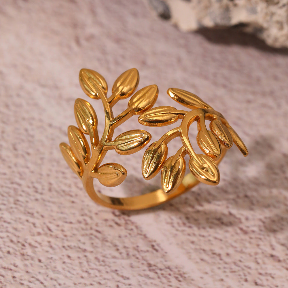 LEAF ATELIER - Schlichter Ring mit zartem Blattmotiv